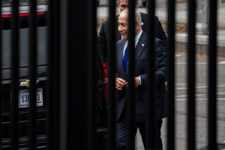 🇺🇸🇮🇱 Le Premier ministre israélien Netanyahu arrive à la Maison Blanche pour rencontrer le président…