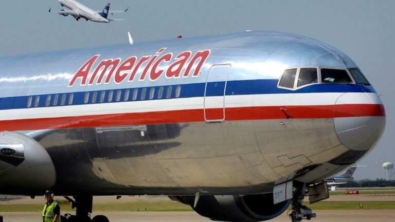 La Federal Aviation Administration a émis une escale nationale pour tous les vols d'American Airlines en…