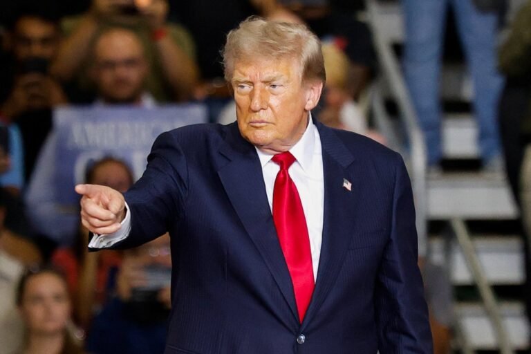 Trump dit à @TreyYingst de Fox News que les États-Unis « les battront » après l'attaque contre les forces…