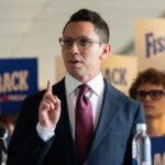 Pete Buttigieg a déclaré que « James Fishback est un extrémiste incroyablement inquiétant » lors du Sommet…