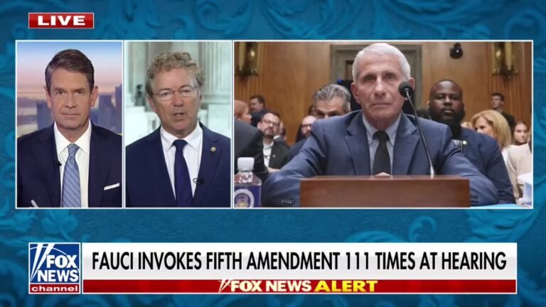 "Je ne comprends pas comment [les démocrates] peuvent voir un million d'Américains mourir à cause de…