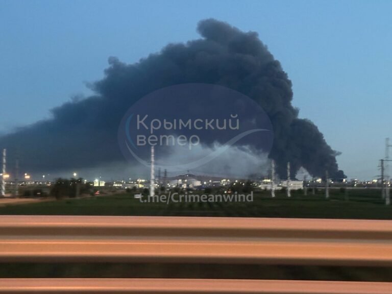 Le port russe de Taman sur la mer Noire est en feu ce matin après une attaque nocturne de drones ukrainiens.