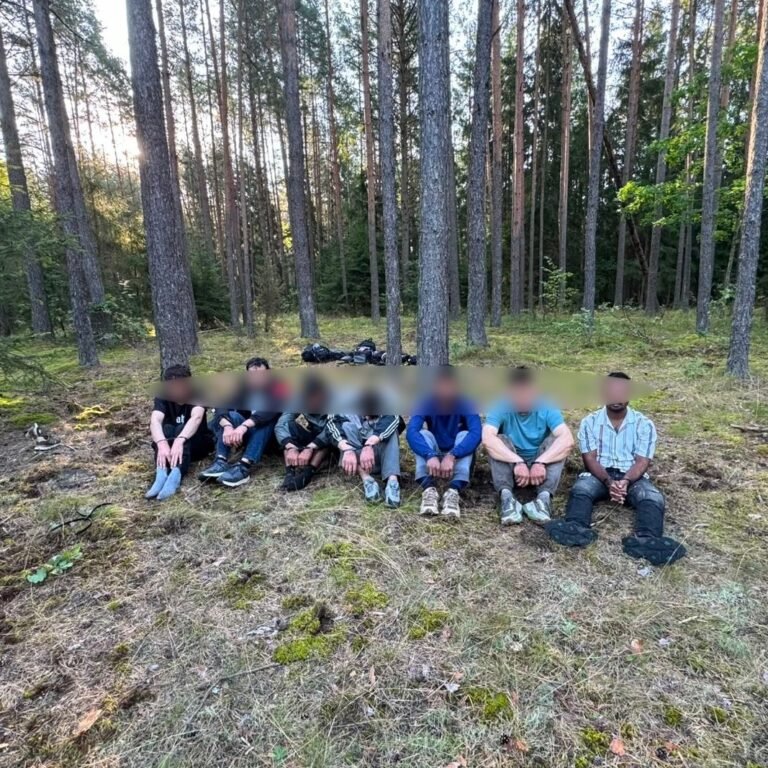 🇵🇱 Les gardes-frontières polonais ont arrêté 9 migrants d'Afghanistan, du Bangladesh, du Pakistan et…