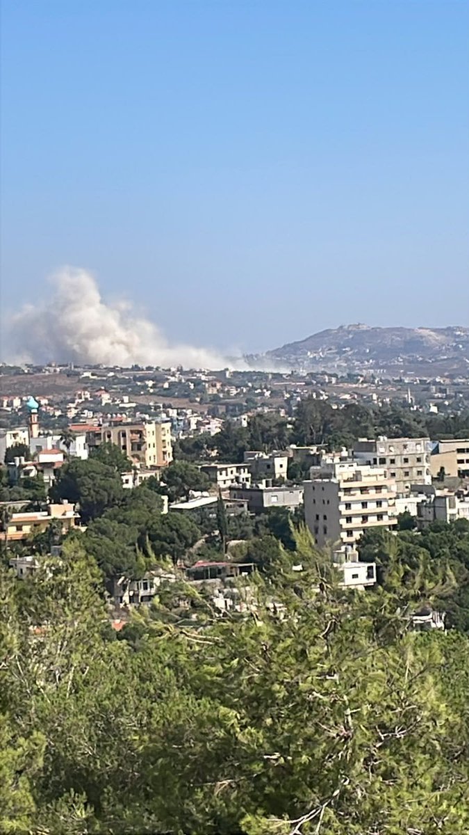 Démolition contrôlée par Israël à Kfartebnit, dans le sud du Liban.