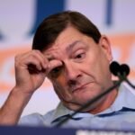 Troy Jackson recule après que des informations ont révélé qu'il avait eu deux enfants avec son cousin germain.