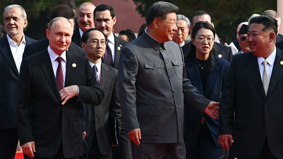 La Chine, la Russie, l'Iran et la Corée du Nord forment un « axe d'agresseurs » qui pourrait submerger les États-Unis, prévient un livre