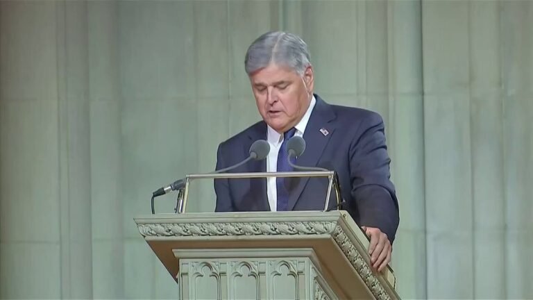 Hannity : "Mon président, Lindsey a probablement une version paradisiaque de Mar-a-Lago.
