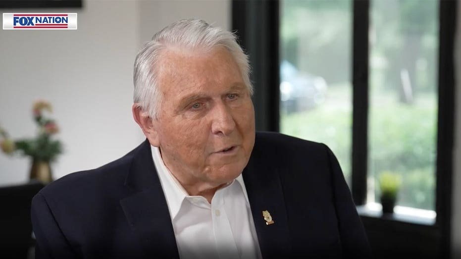 La famille Hoffa exhorte le directeur du FBI, Kash Patel, à maintenir l'enquête ouverte et à « citer des noms »