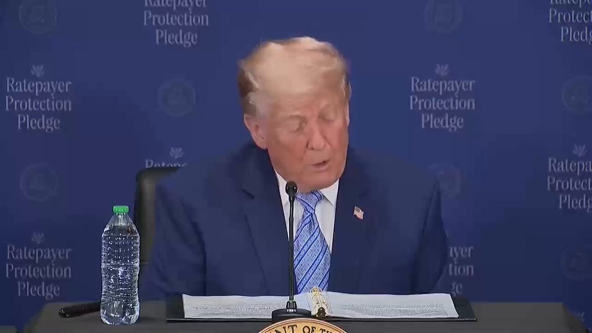.@POTUS : "Nous ne pouvons pas être exploités par des gens qui disent que vous aurez une maison gratuite,…