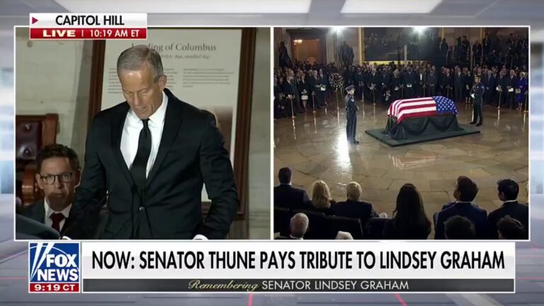 Le chef de la majorité au Sénat, John Thune, rend hommage au regretté sénateur Lindsey Graham, louant son…