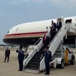 Roues en panne dans le Michigan. Le président Trump arrive dans l'État de Wolverine pour promouvoir son…