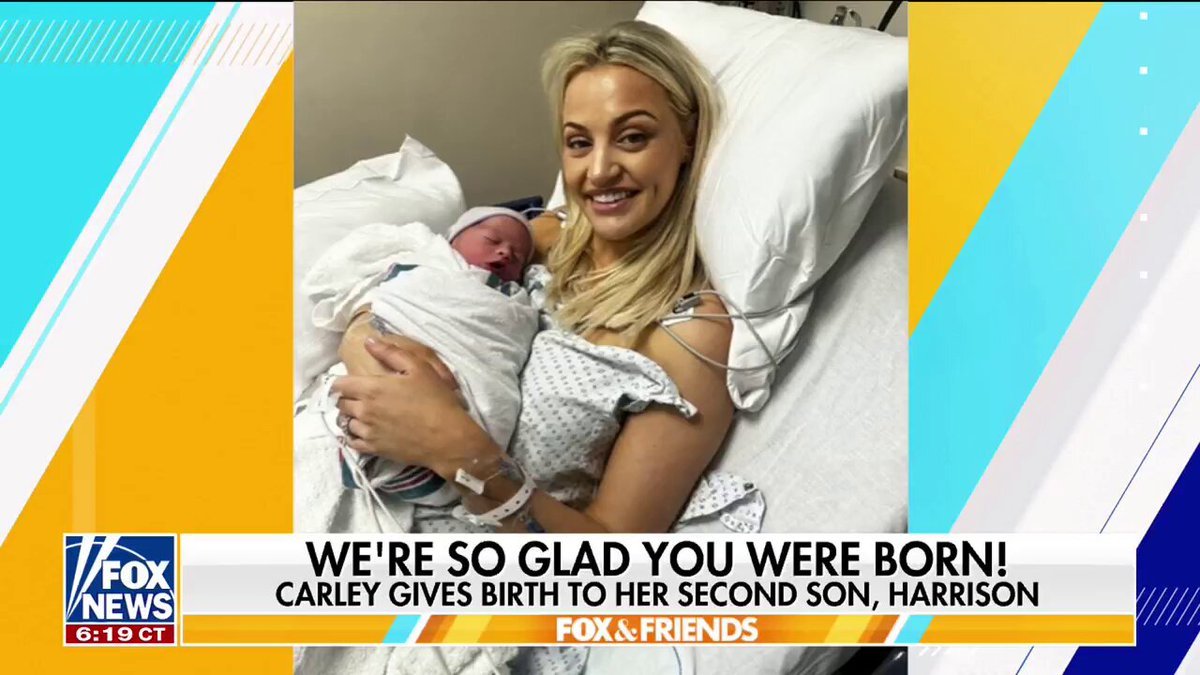 C'est un garçon ! 👶 @CarleyShimkus accueille le nouveau venu dans la famille FOX après avoir donné…