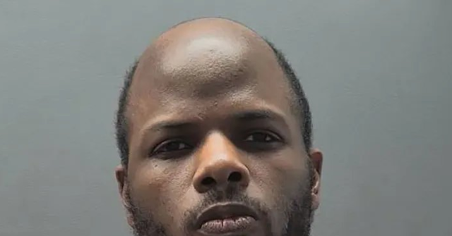 VIDÉO – Police : une adolescente kidnappée à Chicago en 2022 retrouvée retenue captive dans la maison du suspect en Virginie