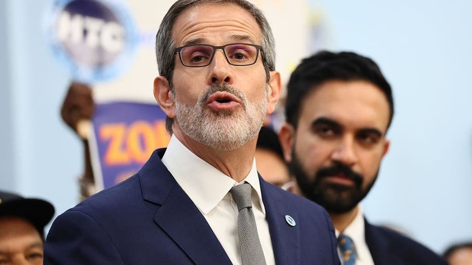 Un syndicat de premier plan « innocenté » par un cabinet d'avocats suite à des allégations de corruption explosive avait déjà donné des millions à ce cabinet