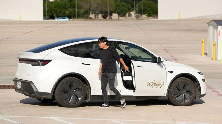 Le lancement de Tesla Robotaxi Miami a ses limites