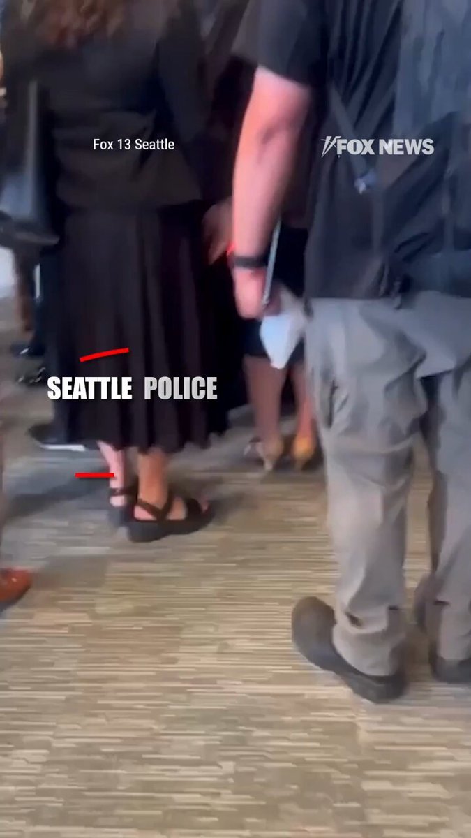 Le chef de la police de Seattle s'en prend à un journaliste après avoir été pressé de lui expliquer…