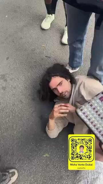 Attaque massive au couteau en France. Un homme a été arrêté après avoir poignardé au hasard 3 femmes dans…