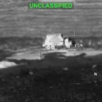 Le CENTCOM affirme avoir frappé des dizaines de cibles lors d'une « forte vague » de frappes aériennes sur…