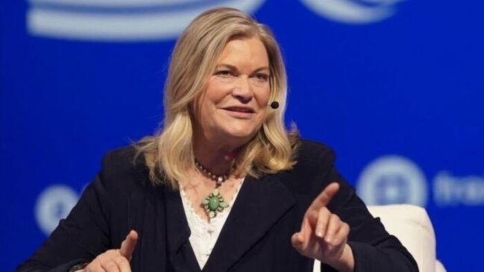 La sénatrice républicaine Cynthia Lummis critique les législateurs démocrates pour avoir traîné les pieds sur la loi sur la clarté