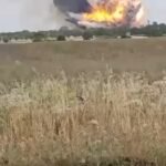 ESSEX, ANGLETERRE - Grande explosion dans une grande unité industrielle du village de Rettendon.