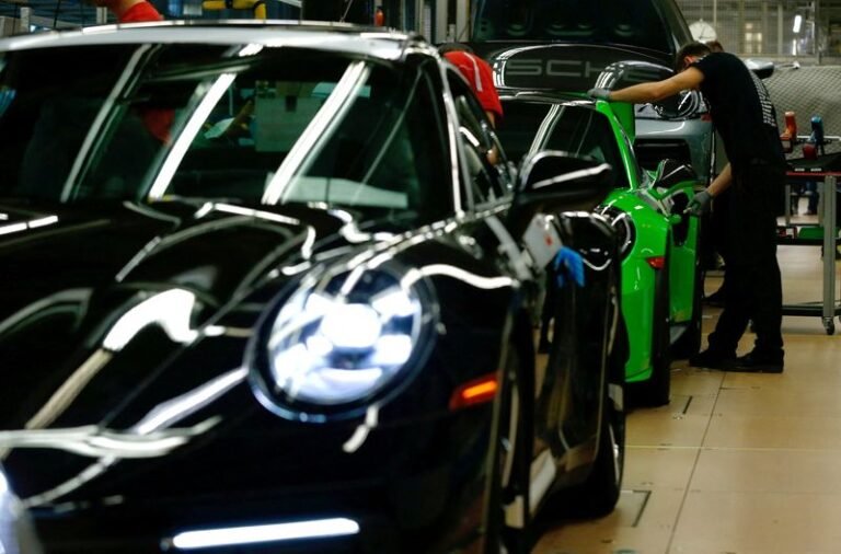 Porsche accélère les suppressions d'emplois à 9 000 d'ici 2035