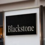 Le PDG de Blackstone, Stephen Schwarzman, déclare que l'entreprise est « consciente » de « l'exubérance excessive » en matière d'IA