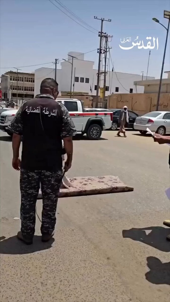 🇱🇾 La police judiciaire libyenne fouette publiquement une femme 100 fois pour adultère