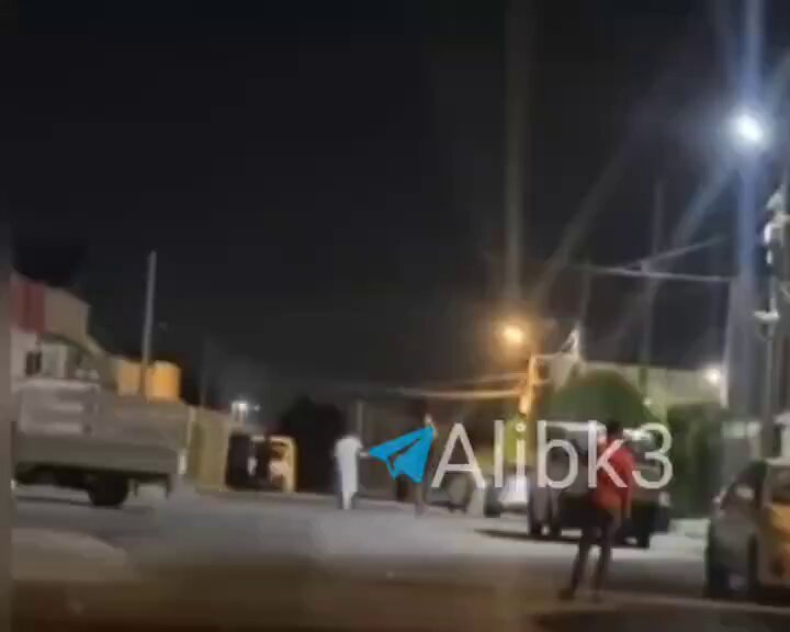 Des images montrent un drone iranien frappant Erbil, au Kurdistan irakien, plus tôt dans la nuit.