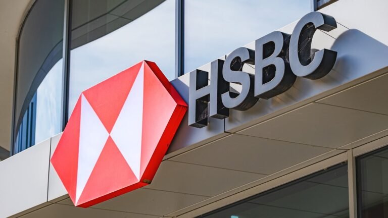 HSBC va vendre sa branche assurance-vie de Singapour à Allianz pour 2,09 milliards de dollars