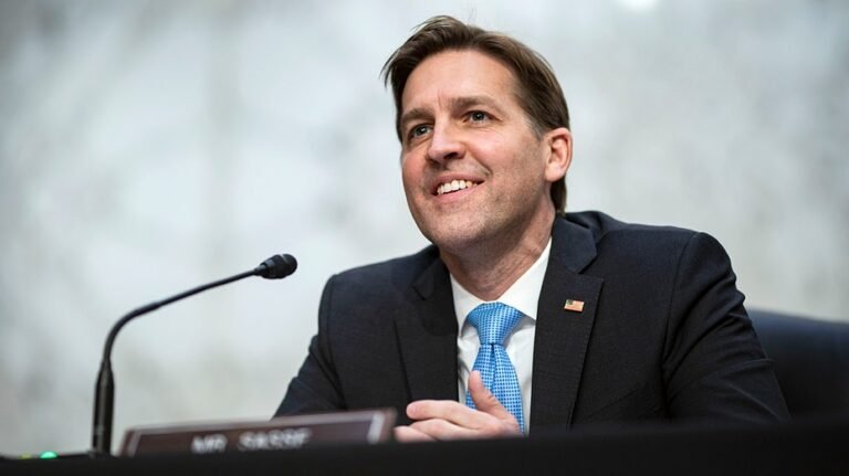 La dernière mise à jour de Ben Sasse sur le cancer du pancréas intervient au milieu de son sévère avertissement sur l'avenir de l'Amérique