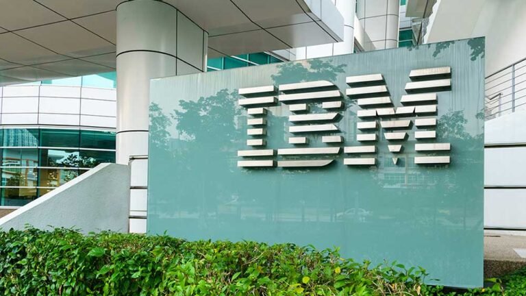 IBM réduit ses prévisions de revenus après la publication des résultats préliminaires