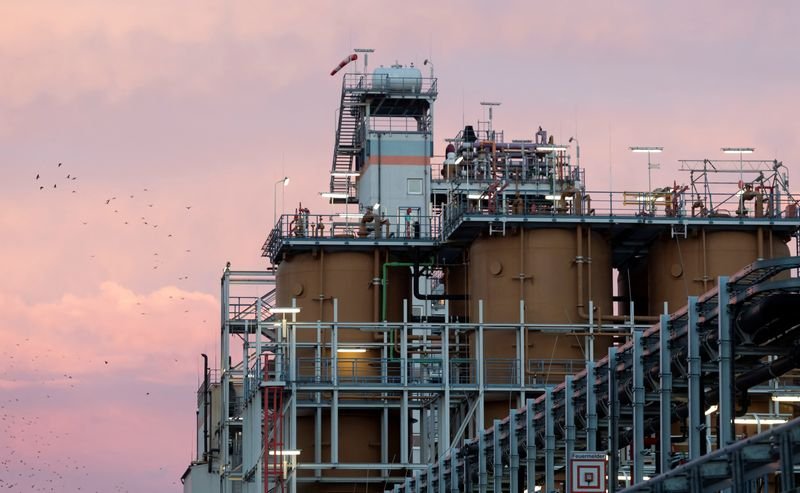 Les résultats de l'industrie chimique européenne testeront la reprise de la demande après une hausse des prix provoquée par le conflit