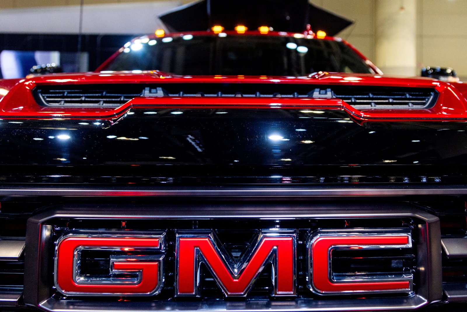 GM relève ses prévisions pour l'ensemble de l'année et annonce des résultats supérieurs au deuxième trimestre grâce à la baisse des coûts