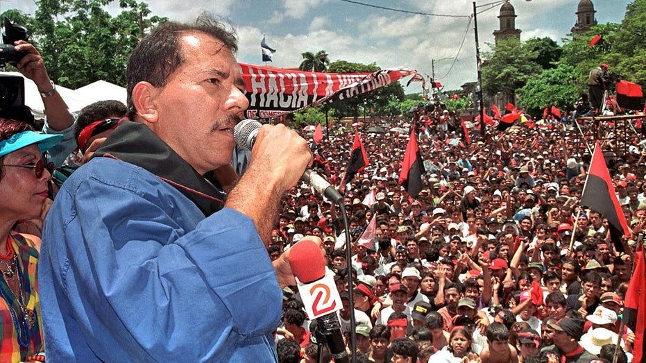 Le Département d'État déchire le régime socialiste révolutionnaire du Nicaragua alors que le leader d'extrême gauche met fin aux élections du pays