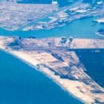 Le ministre iranien des Affaires étrangères accuse Israël de faux drapeau après une mystérieuse frappe de drone sur un port égyptien