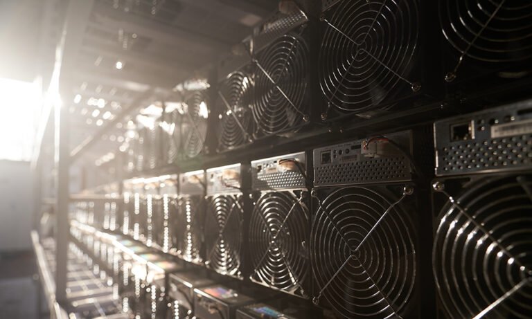 Ionic Digital atteint une valorisation de 2,75 milliards de dollars après ses débuts au Nasdaq