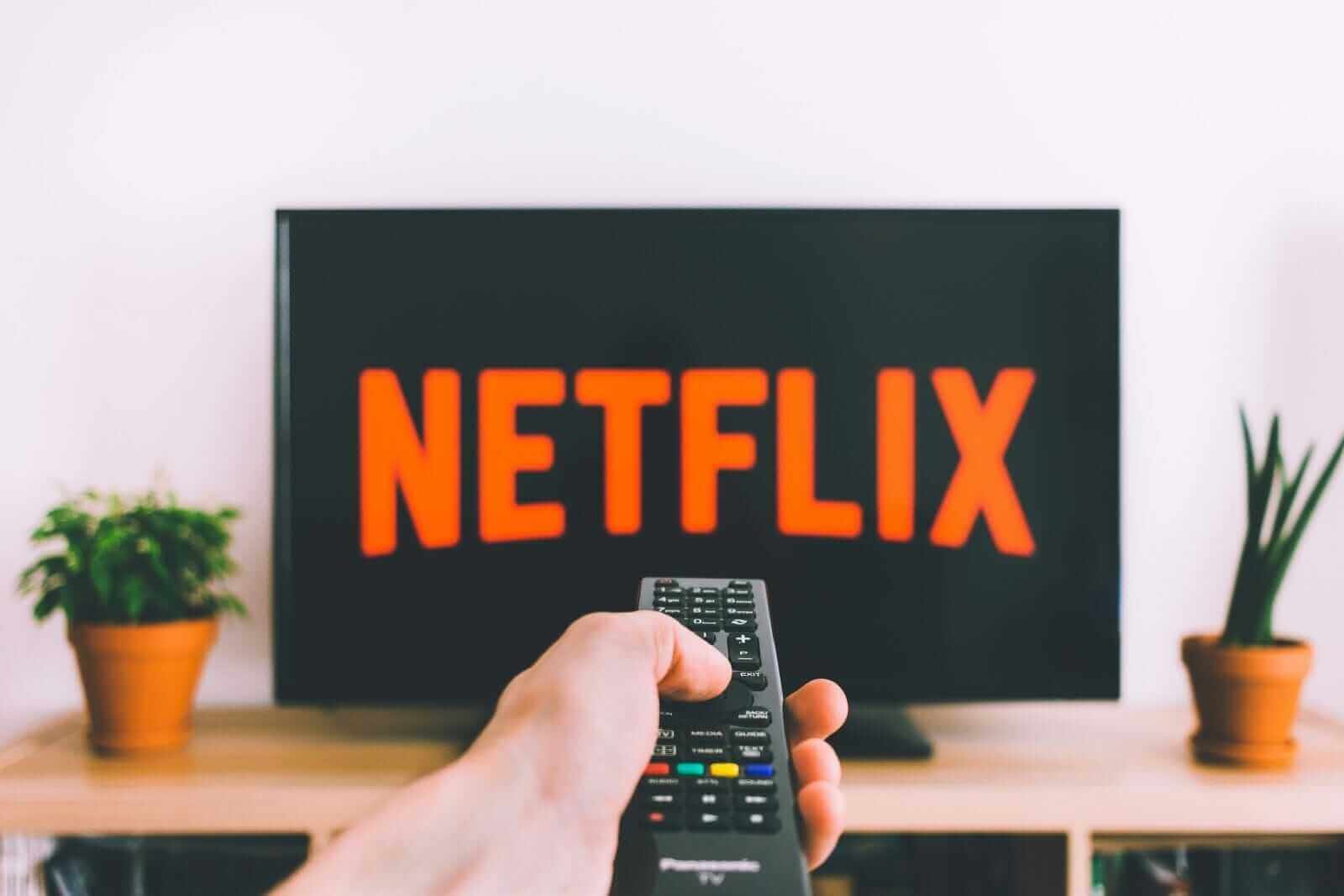 Netflix tombe à son plus bas niveau en 52 semaines après ses bénéfices. Pourquoi c'est le meilleur moment pour acheter des actions NFLX.