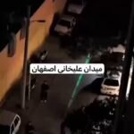 La situation dans les rues entourant la place Alikhani à Ispahan, en Iran, où les manifestants devaient…