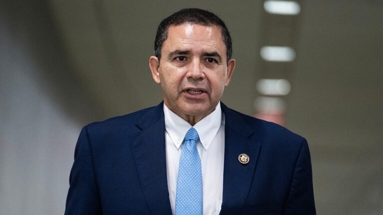 Les House Dems donnent au GOP une victoire sur les sports trans alors que l’unité du parti se fissure