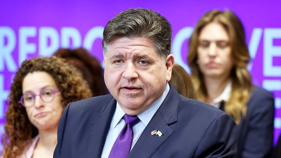 Le tribunal vérifie Pritzker alors que l’administration Trump remporte une autre victoire en matière d’immigration