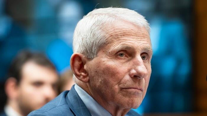 Le Sénat programme un vote pour outrage à Fauci