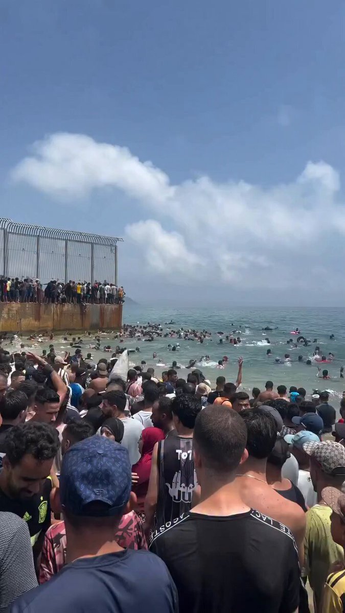 🇪🇸 L'invasion de Ceuta ne montre aucun signe de ralentissement.