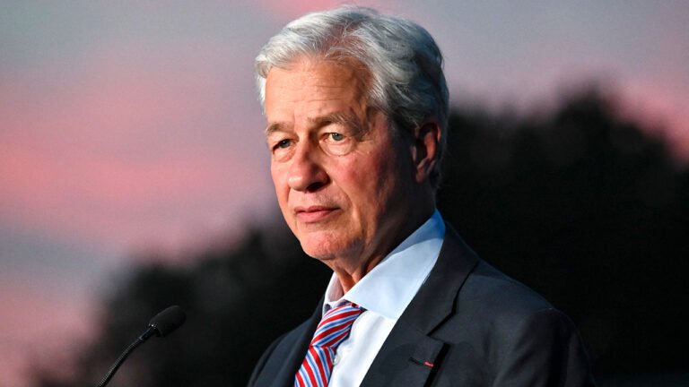 Jamie Dimon dit comprendre pourquoi les gens sont devenus « anti-riches »