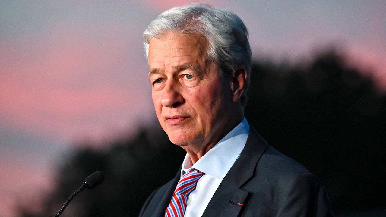Jamie Dimon dit comprendre pourquoi les gens sont devenus « anti-riches »