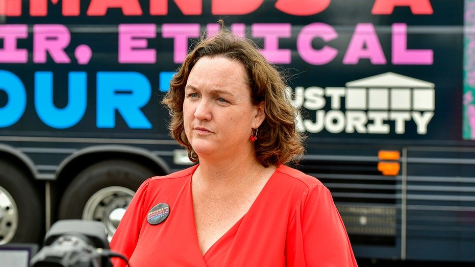 Dem Katie Porter fait une annonce surprenante sur l'avenir politique