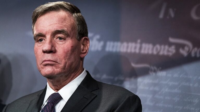 Le leader Virginia Dem s'inquiète de la correction à l'antenne de la loi sur l'identification des électeurs de l'État, alors que son adversaire exige des réponses