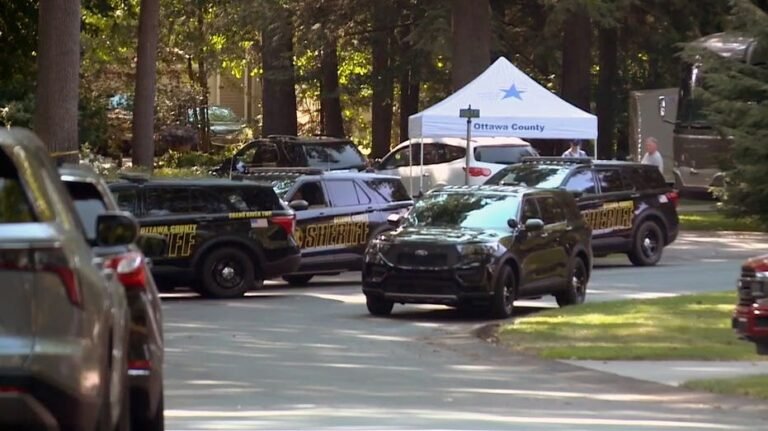8 membres de la famille, dont 6 enfants, retrouvés morts dans un incendie au Michigan ; au moins une victime abattue : police