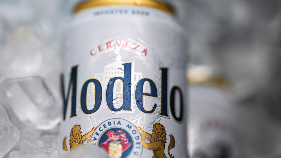 « Brassons-le aux États-Unis » : les Teamsters ciblent Modelo et Corona pour faire pression sur les tarifs douaniers sur la bière mexicaine