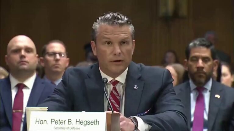 Le secrétaire à la Guerre Pete Hegseth : « L'Iran est au point le plus faible militairement qu'il ait…