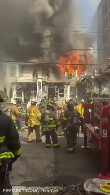 Au moins 21 personnes, dont 19 premiers intervenants, ont été blessées dans un incendie ayant déclenché…